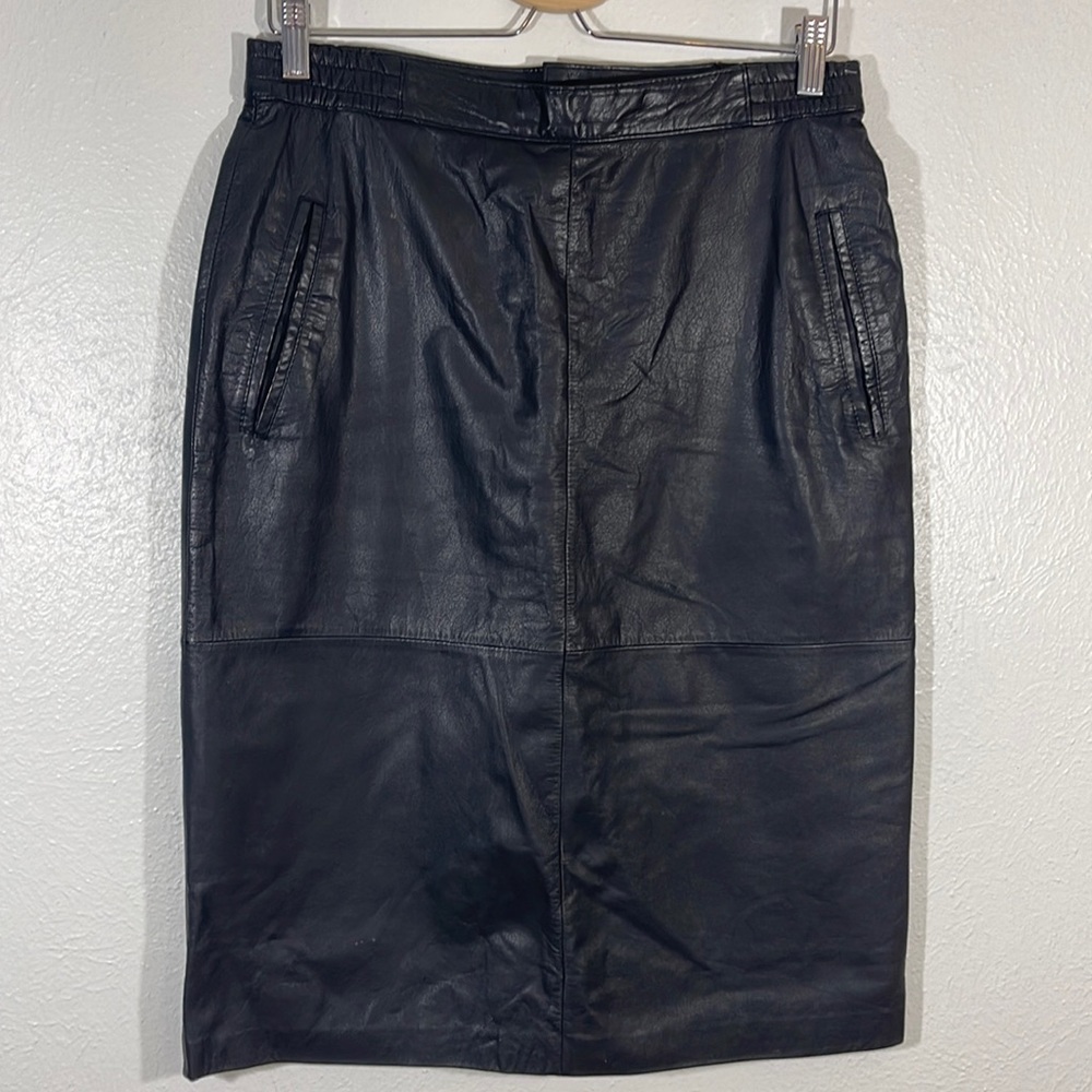 Vintage  women 100% leather Ogge Black Skirt